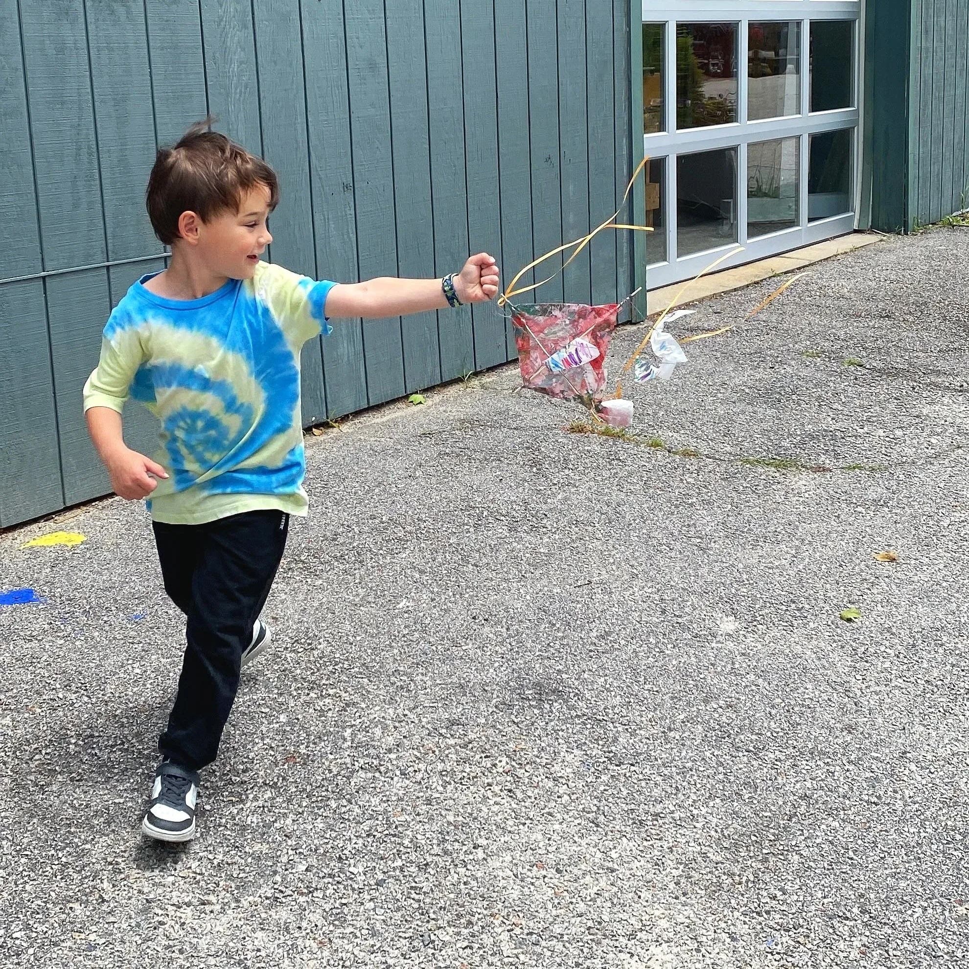 Family Day: Kite-Making + Jamestown Nature Walk