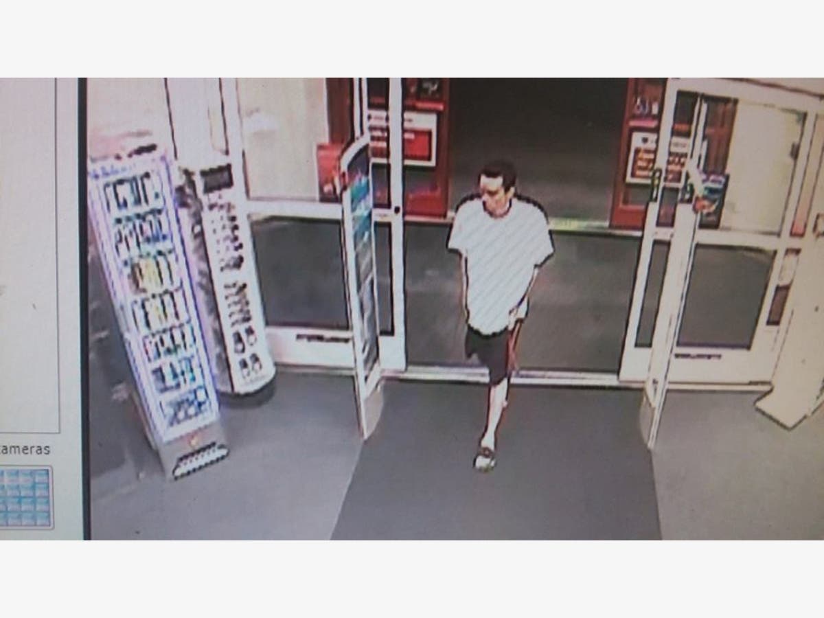 https://patch.com/img/cdn20/users/22878689/20180928/110628/styles/raw/public/processed_images/groton_cvs_suspect_1-1538146522-4218.jpg