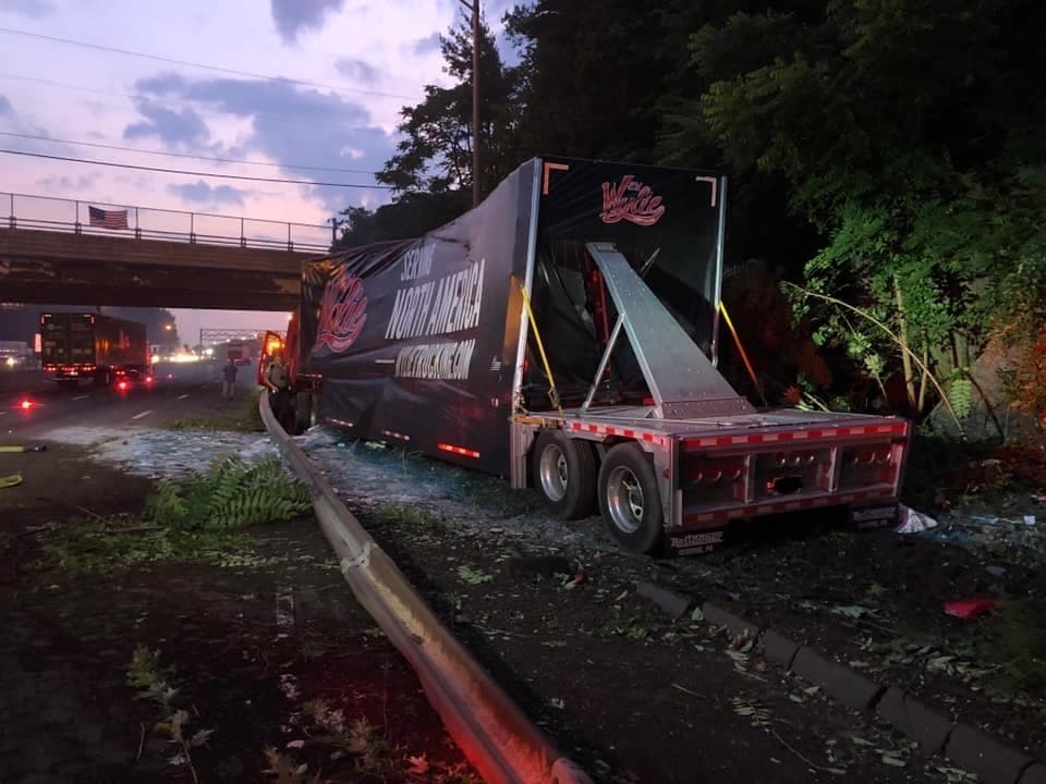 Tractor Trailer Crash Leaves Broken Glass In Road: Greenwich FD ...