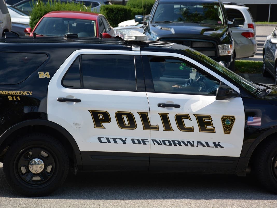 Pedestrian Struck By Vehicle, Seriously Injured In Norwalk: Police