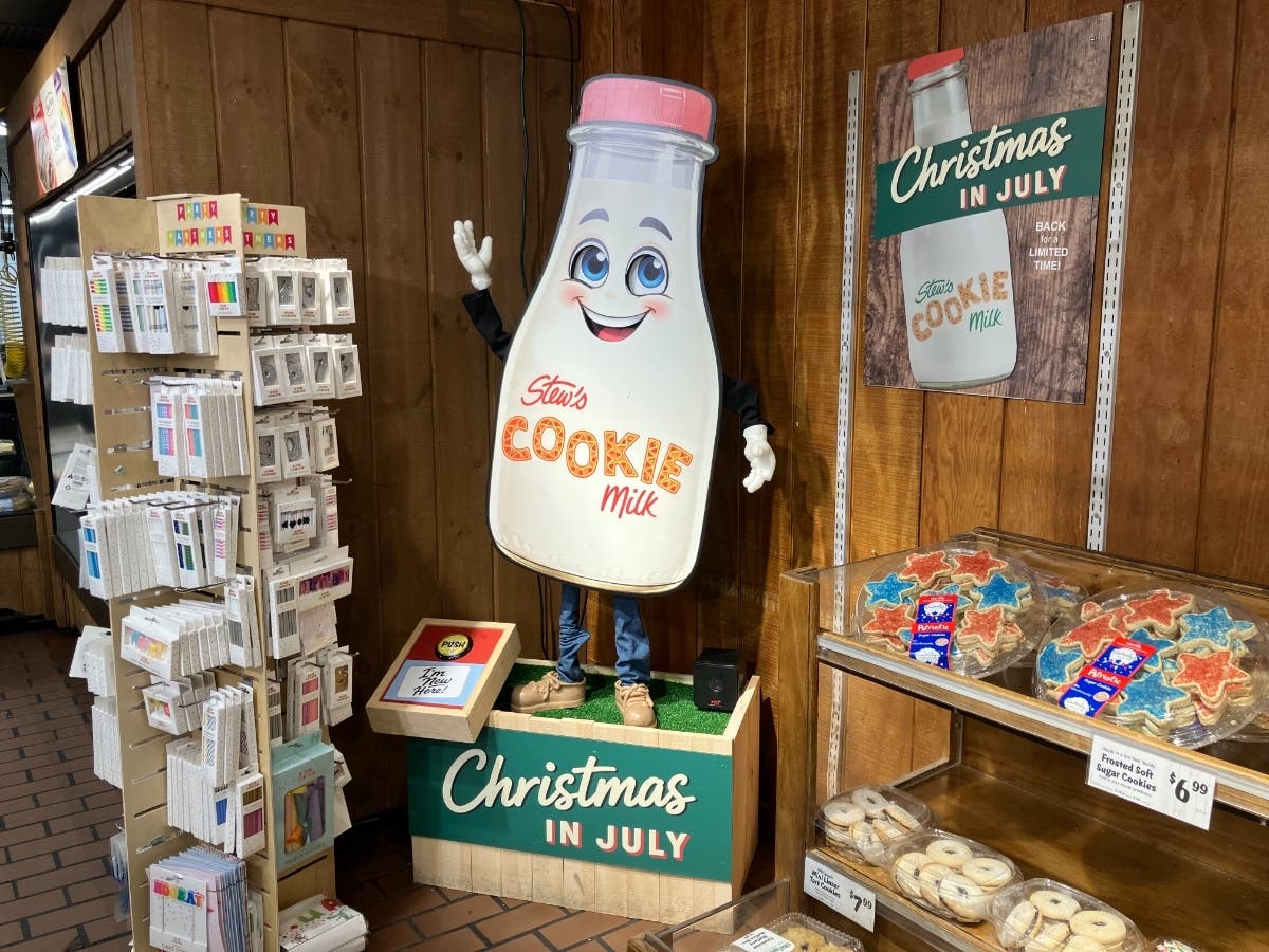 Christmas In July: Viral Holiday Milk Returns To Stew Leonard's Stores In CT For Summer