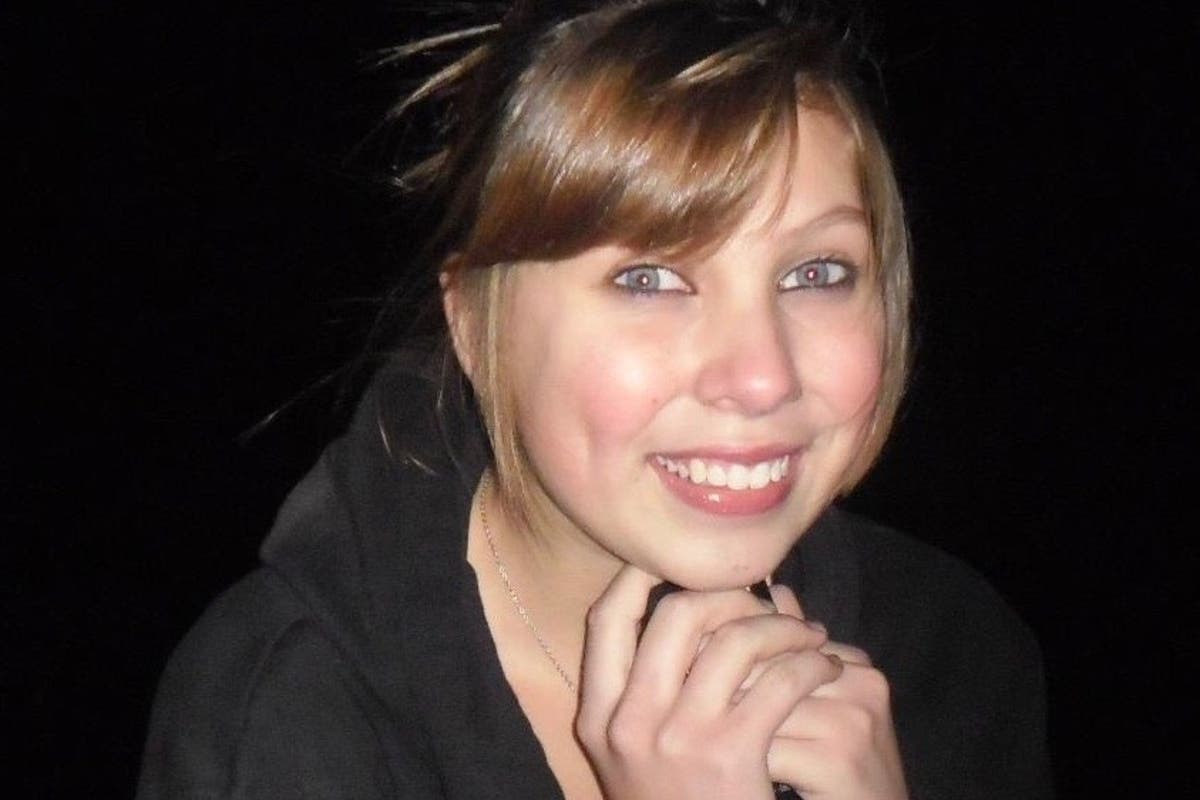 Kyra Sunshine Scarlet