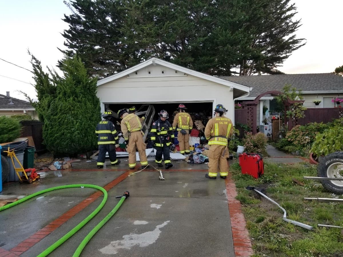 Saturday evening on Tioga Way in Belmont, CA.