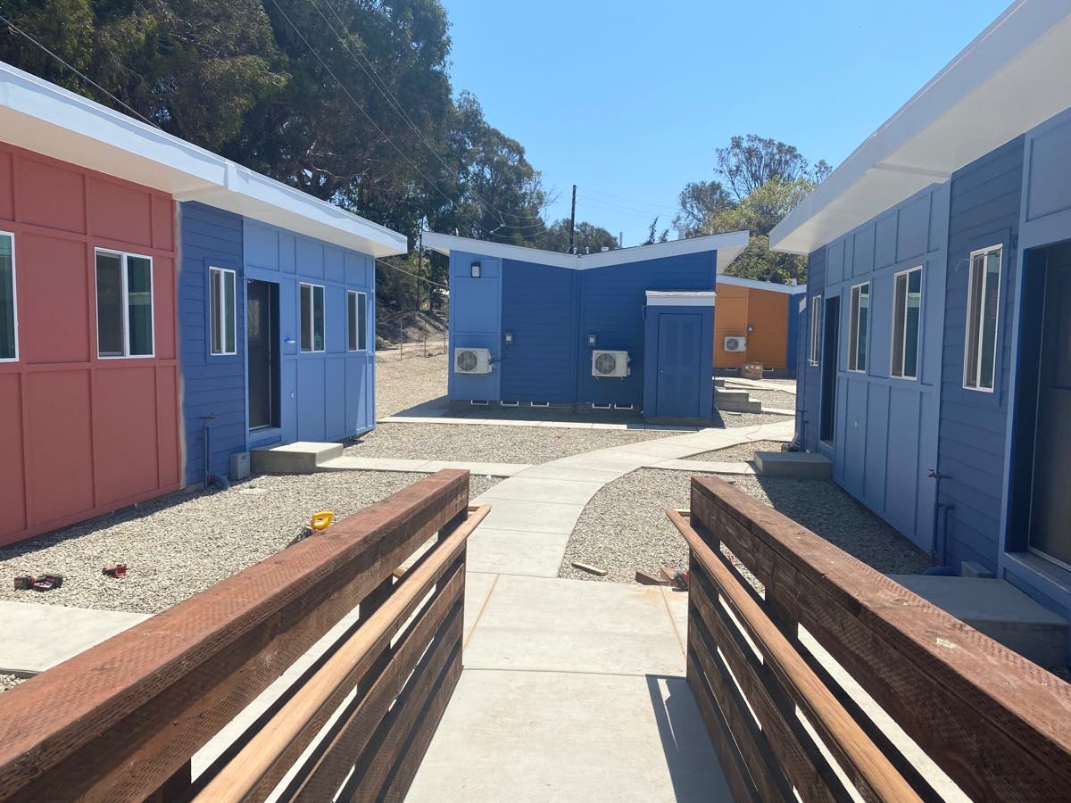 34 New "Tiny Homes" For Homeless, Navigation Center Open | San Leandro ...
