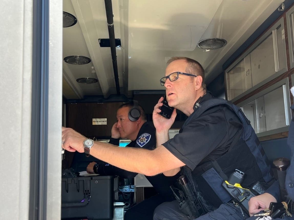 The Alameda Police Department Critical Incident Response Team, which included specially trained crisis negotiators, peacefully resolved the incident.  