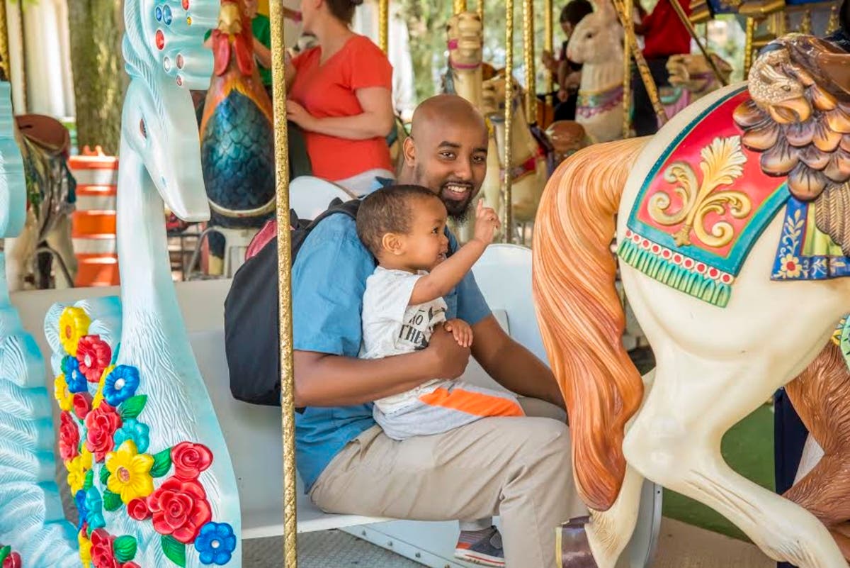 Father's Day 2018 Dads Get In Free At Milwaukee County Zoo Wauwatosa