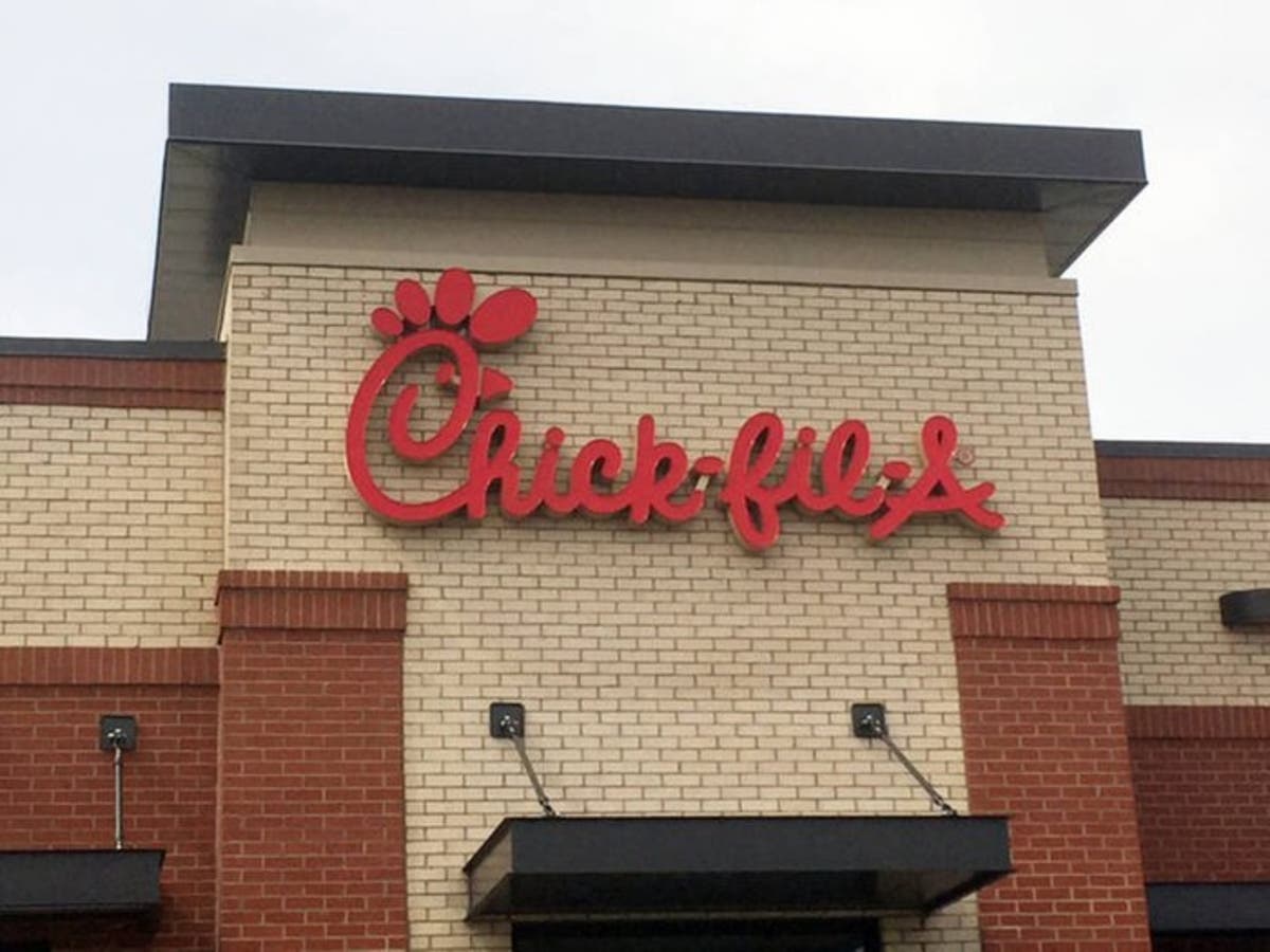 Chick fil' A announced the opening date of their new Pewaukee location. 