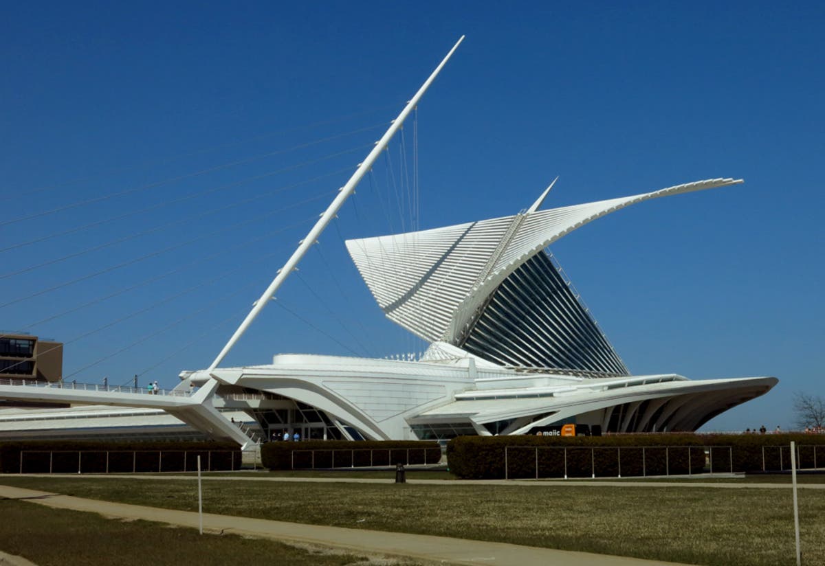 The 25-page agreement calls for the City of Milwaukee to provide a number of things to the DNC. 