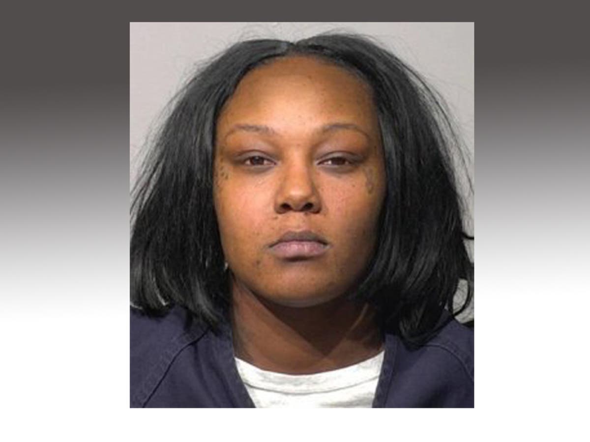 Authorities also say Lipsey​ was with Higgins when authorities issued an Amber Alert for his 2-year-old daughter Noelani