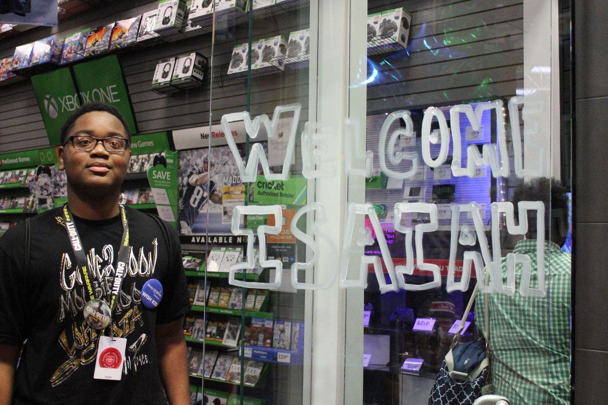 News small post card thumbnail