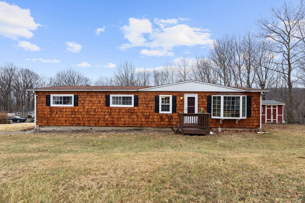 Price Reduction! 52 Baron Ct, High Bridge, NJ 3Br, 1 Ba 195,000