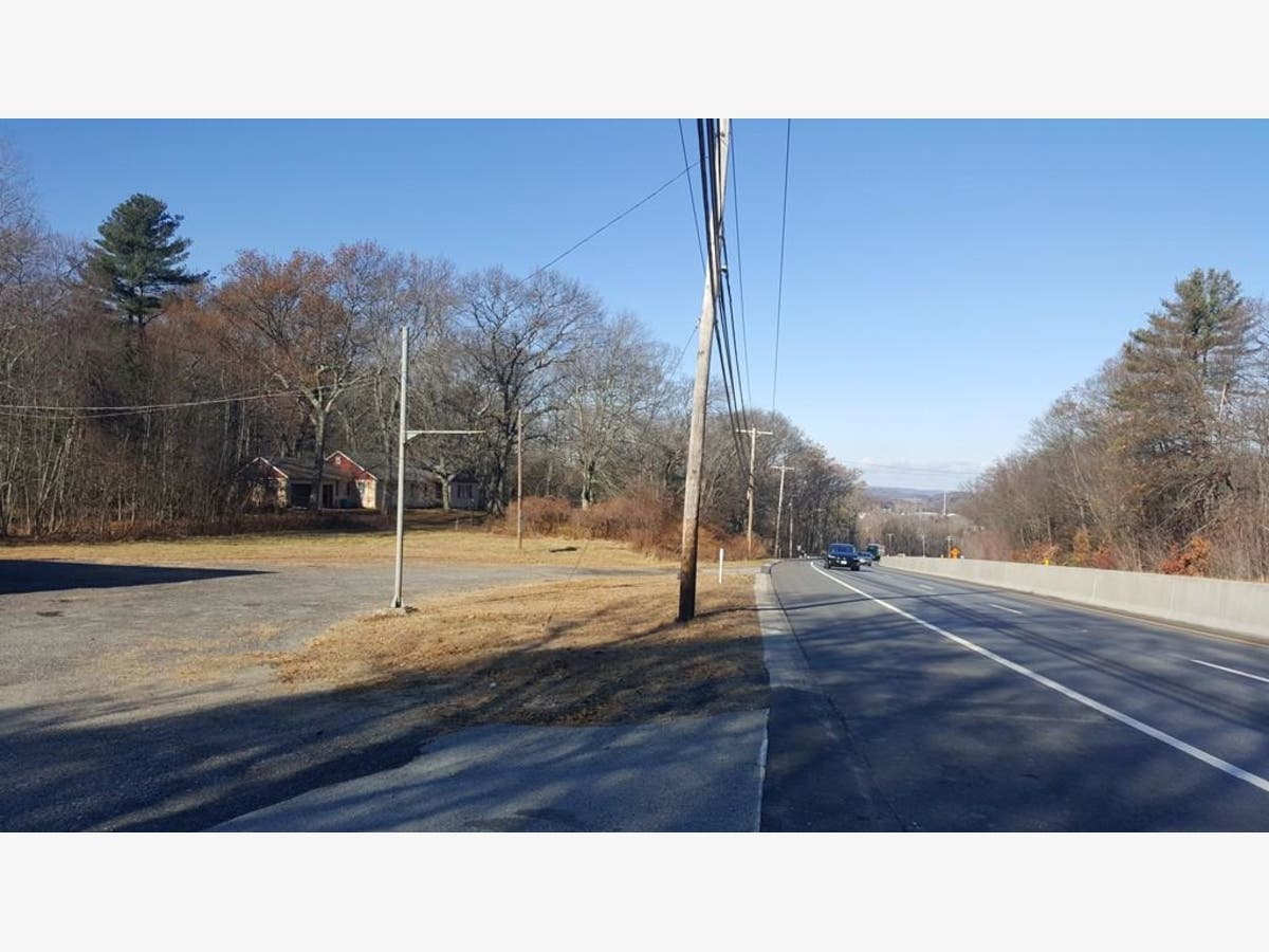 Land For Sale in Millbury near The Shoppes at Blackstone Valley