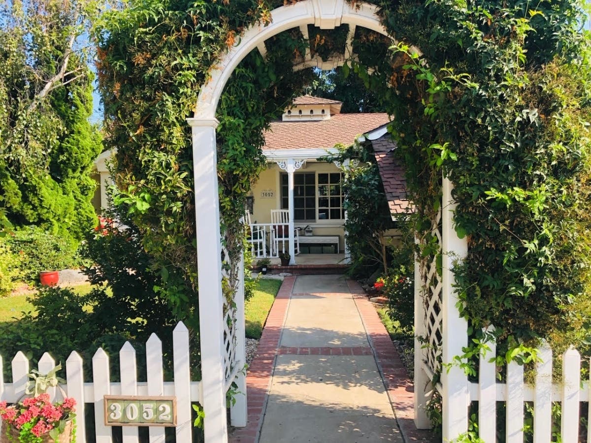 The Rossmoor Woman's Club has hosted a Holiday Home Tour for 30 years running. Until 2020.