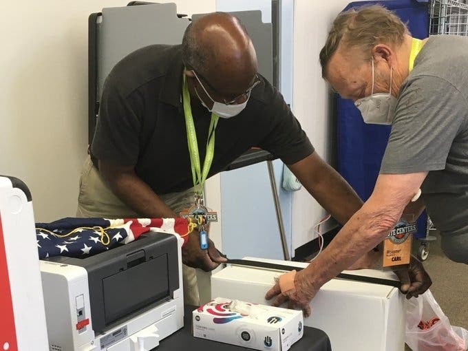 News small post card thumbnail