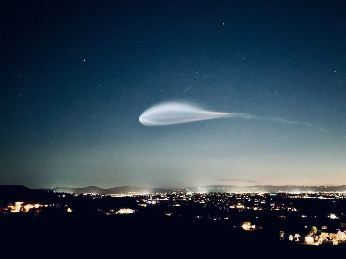 Rocket launch as seen from GlenOaks in Temecula Valley Wine Country/