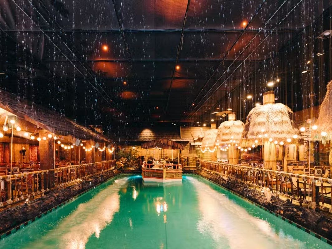 Top 2 Unusual CA Dining Experiences: Dine In The Eye Of A Hurricane, Or On A Train
