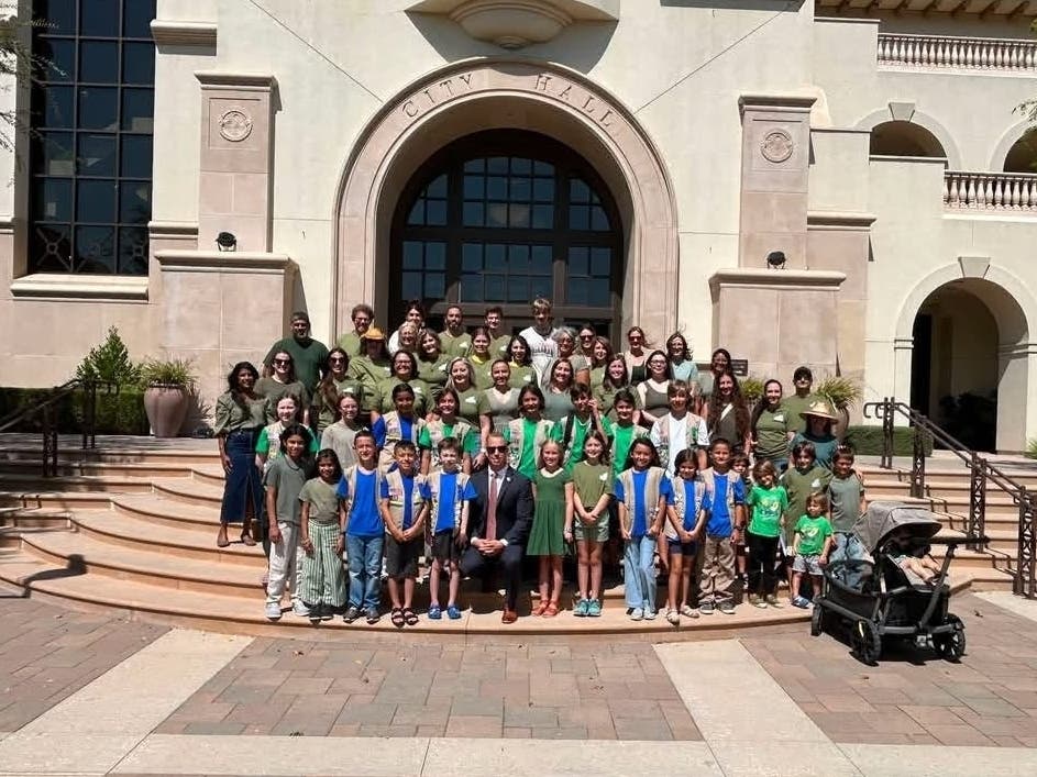 At the August 11 meeting, the group gathered to share their comments on the use of pesticides and herbicides in city parks and buildings.