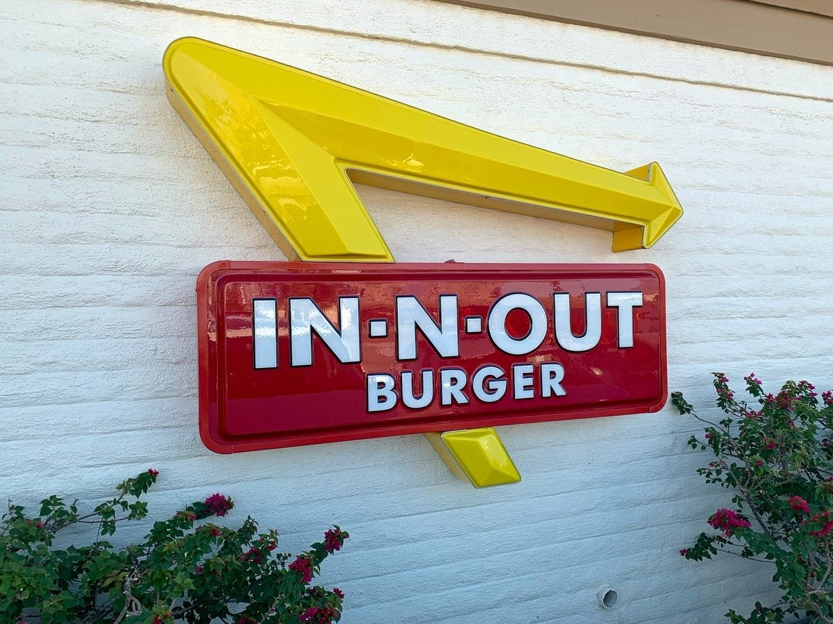 In-N-Out called out to give this gymnast 'burgers for life."