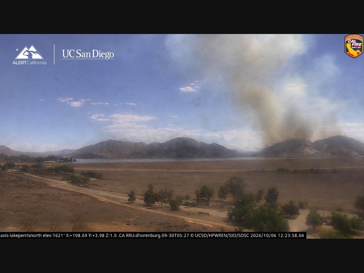 Smoke detected in image facing east-southeast in Lake Perris Dr, Perris, CA.