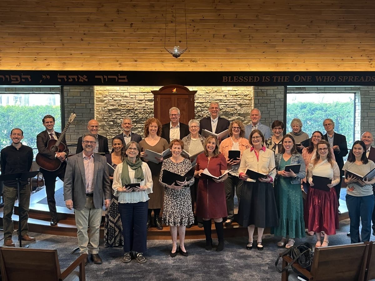 The full Sukkat Shalom Choir enjoying practice before High Holy Days Services. The Sukkat Shalom community will host a joyful Great American Songbook Shabbat on Friday, May 1 at 6 p.m.           