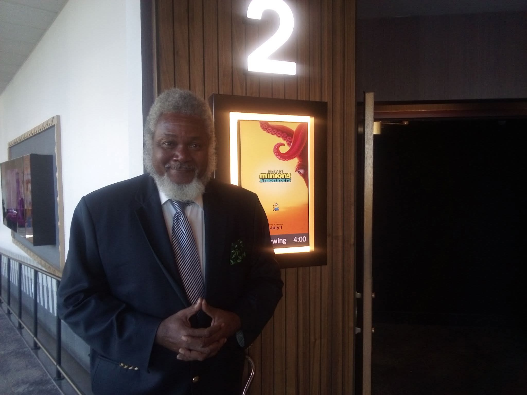 ESC's Darryl Maximilian Robinson Mini-Reviews MINIONS AND MONSTERS at The Regal Cinemas LA Live