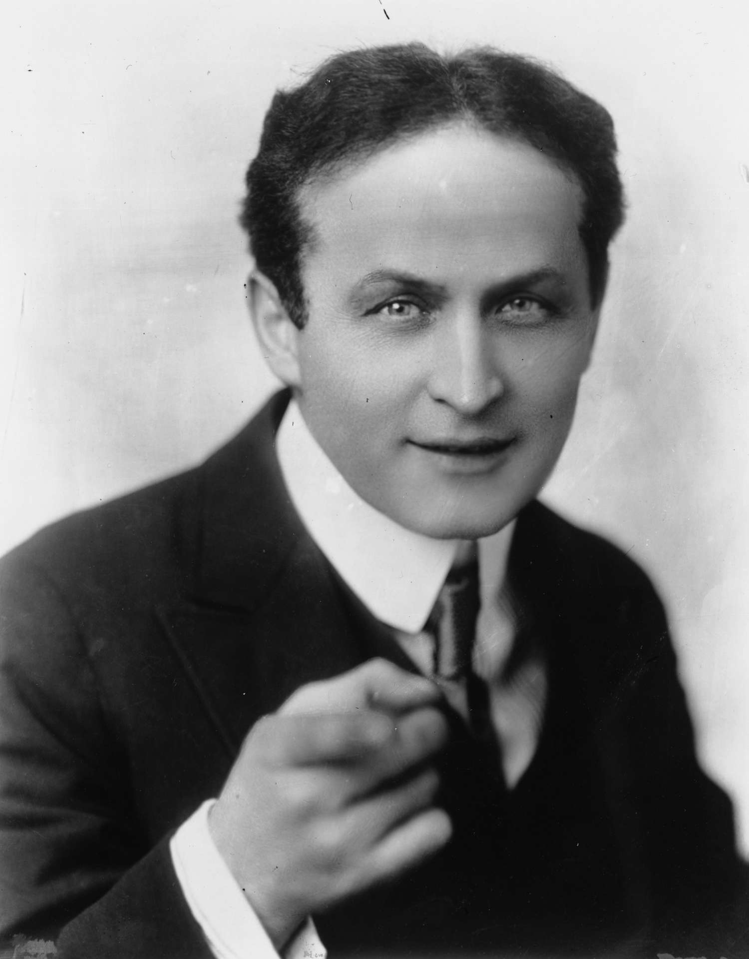100 Year Anniversary of Harry Houdini's Death: A Tribute