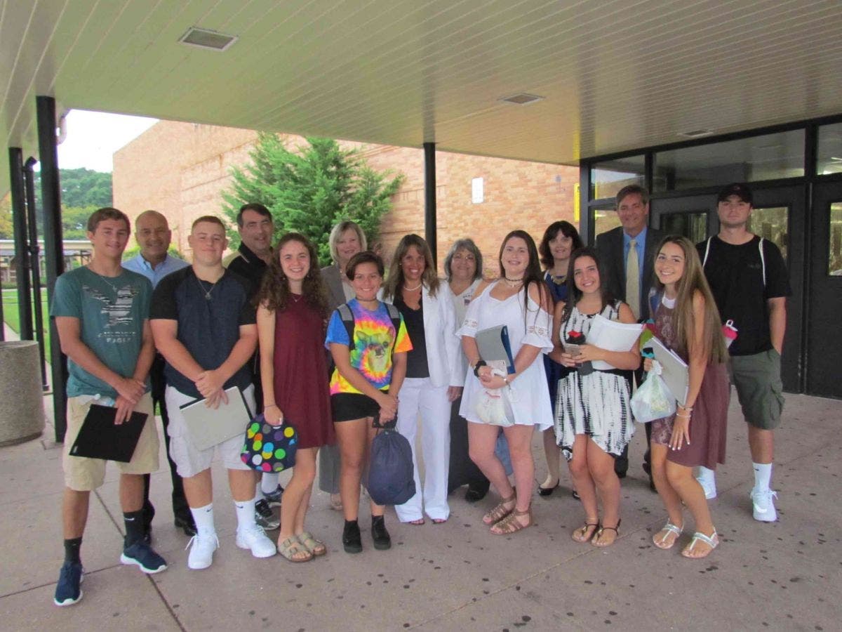 News small post card thumbnail