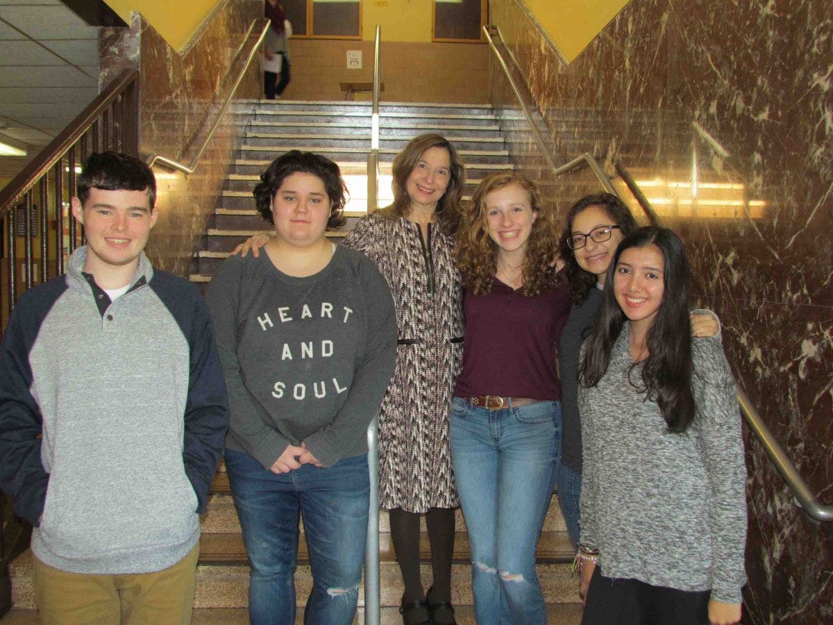 News small post card thumbnail