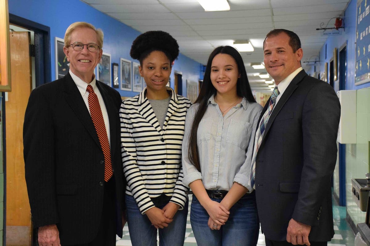 News small post card thumbnail