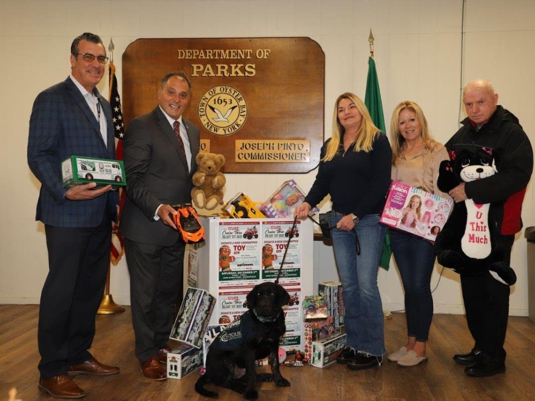 Oyster Bay Town Kicks Off Toys For Tots Collections | Massapequa, NY Patch