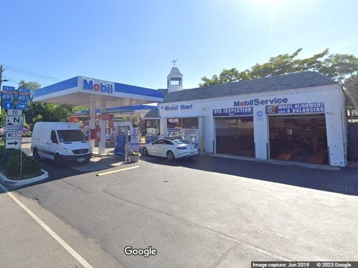 Nassau Gas Station Robbed At Gunpoint: Police | Mineola, NY Patch