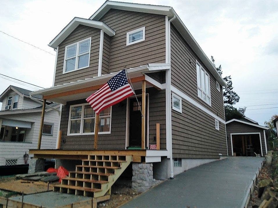 News small post card thumbnail