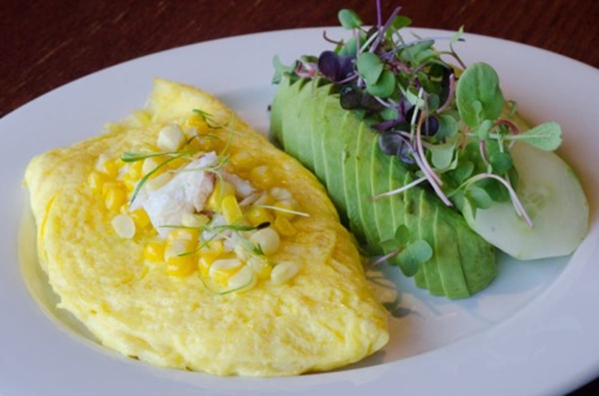 https://patch.com/img/cdn20/users/22892767/20170901/015514/styles/raw/public/processed_images/crab_and_local_corn_omelet-1504288448-777.jpg