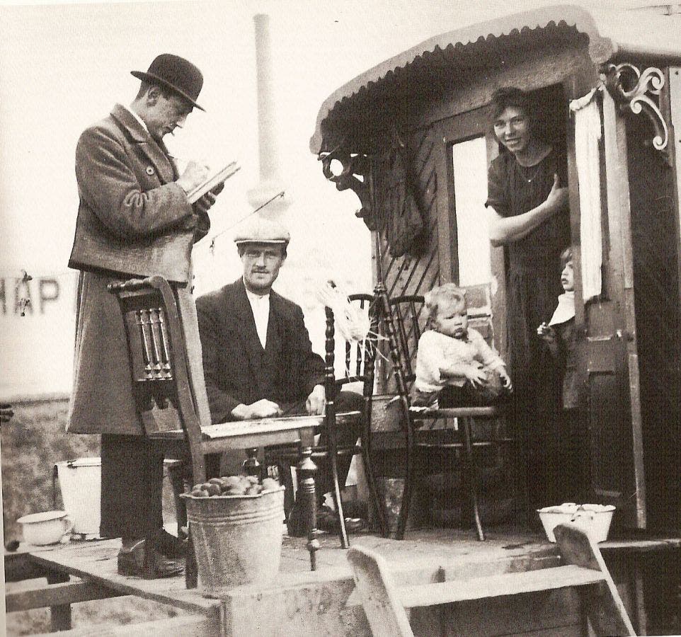 News small post card thumbnail
