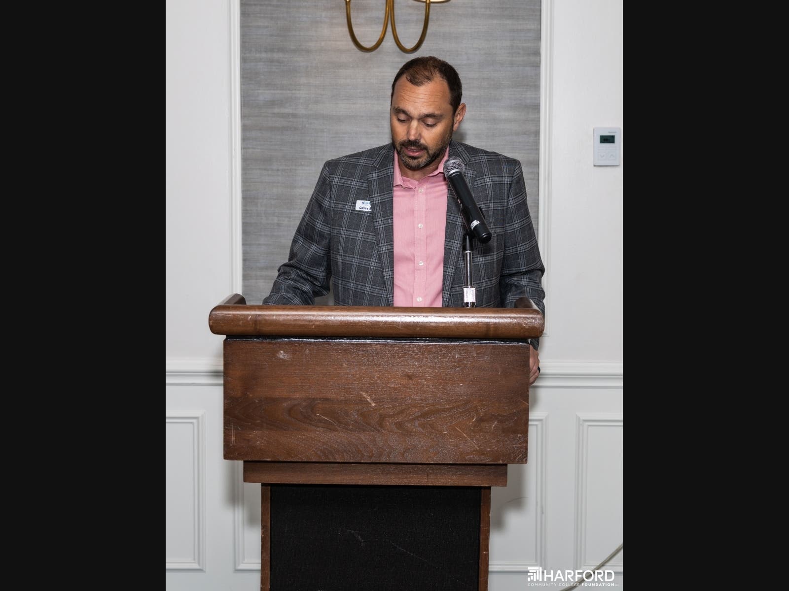 During the annual President's Circle Dinner, Casey Snyder, Executive Director of the Harford Community College Foundation (HCCF), recognized the generous donors whose support strengthens HCCF and its impact on students.