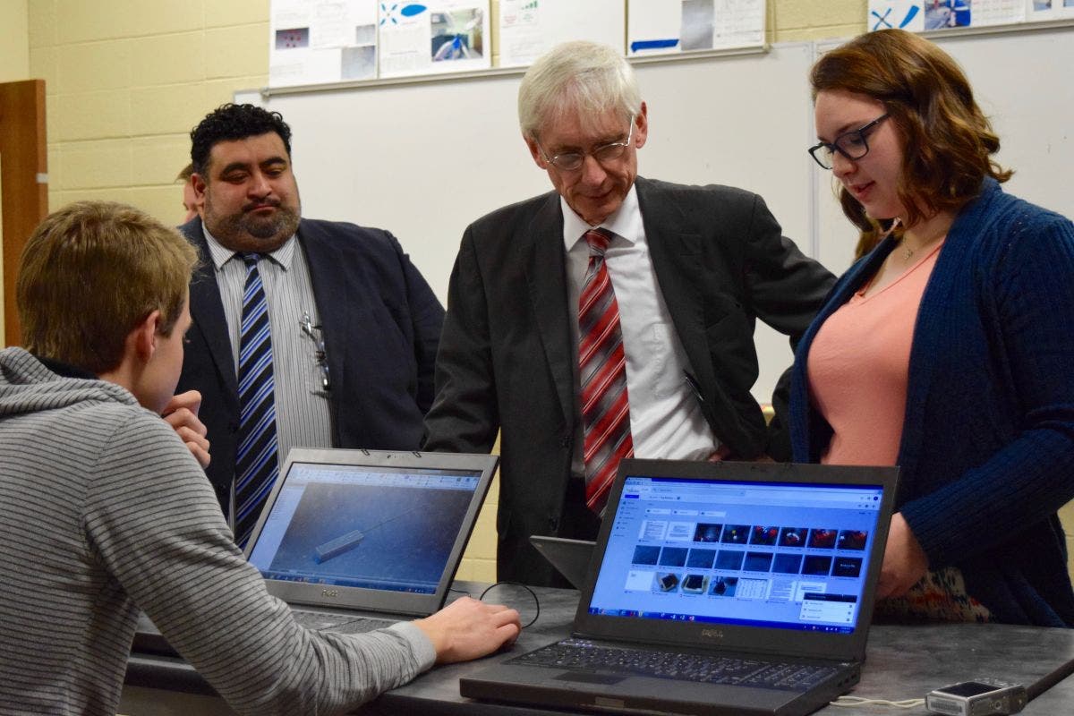 News small post card thumbnail