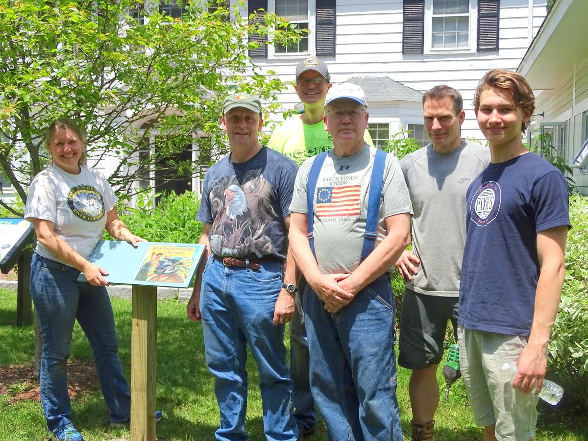 News small post card thumbnail