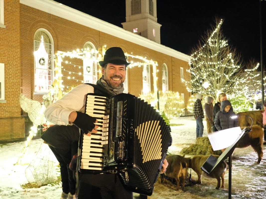 News small post card thumbnail