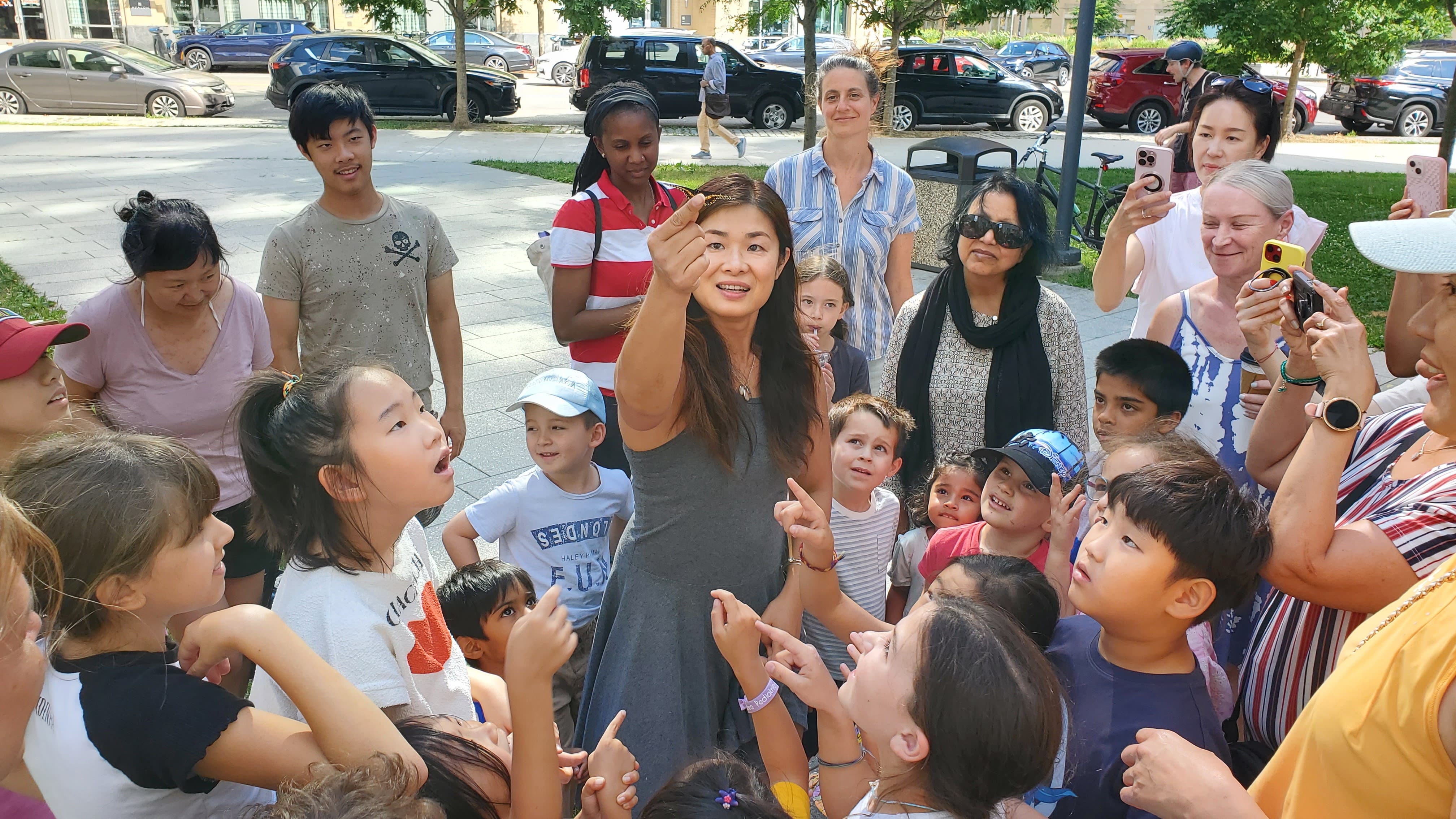 Family Workshop: Springtime Butterflies & Pollinators