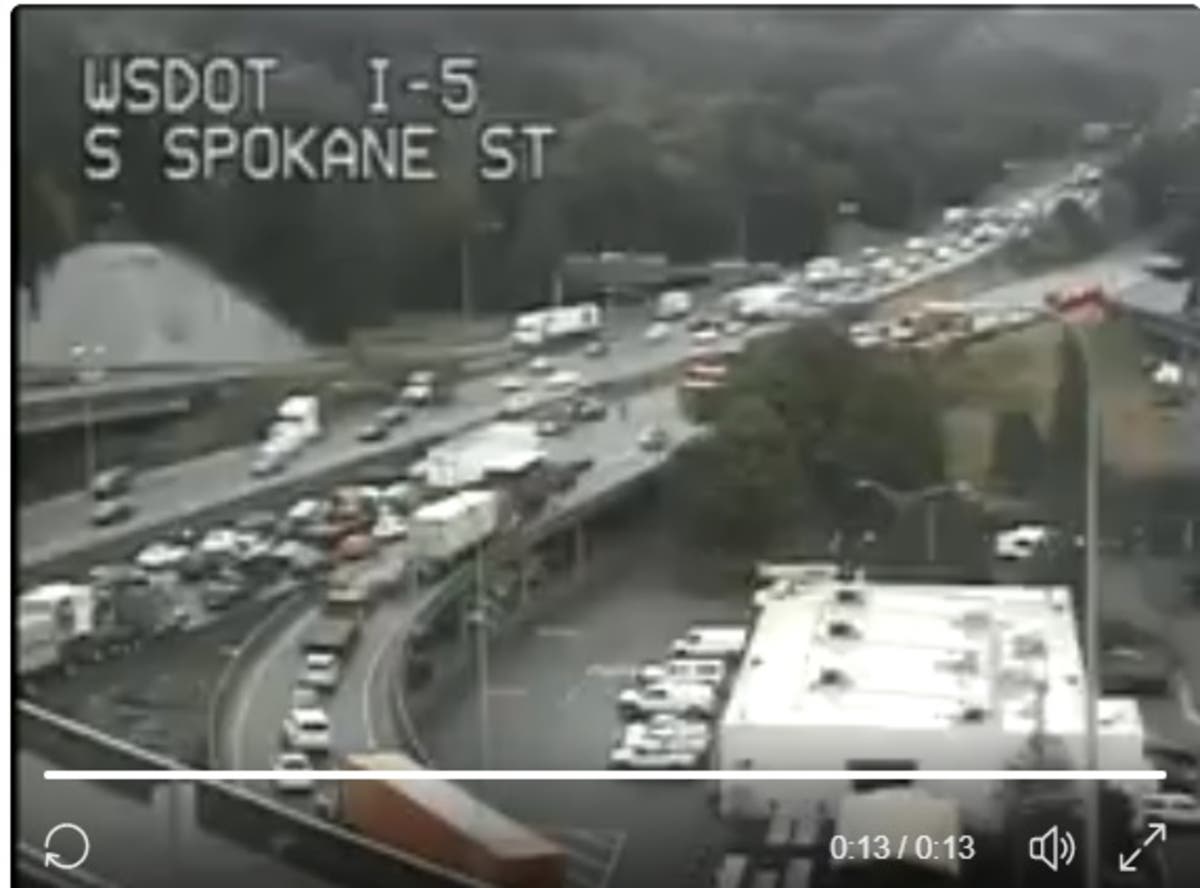 Crash Blocking All Lanes Of Southbound I-5 In Seattle | Seattle, WA Patch