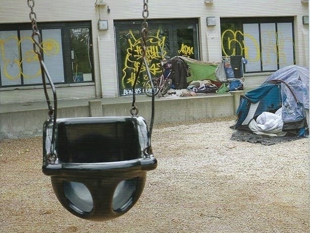 The images of the blue and green tents in the mailer can be downloaded from the site iStock for $33. 