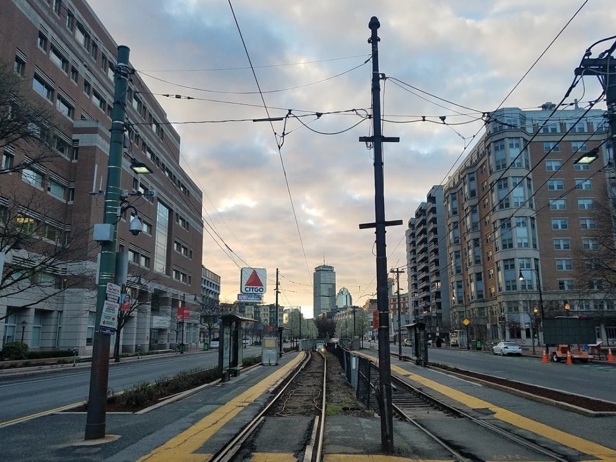 Manufacturing employees could begin heading back to work this week in Massachusetts under a new plan.