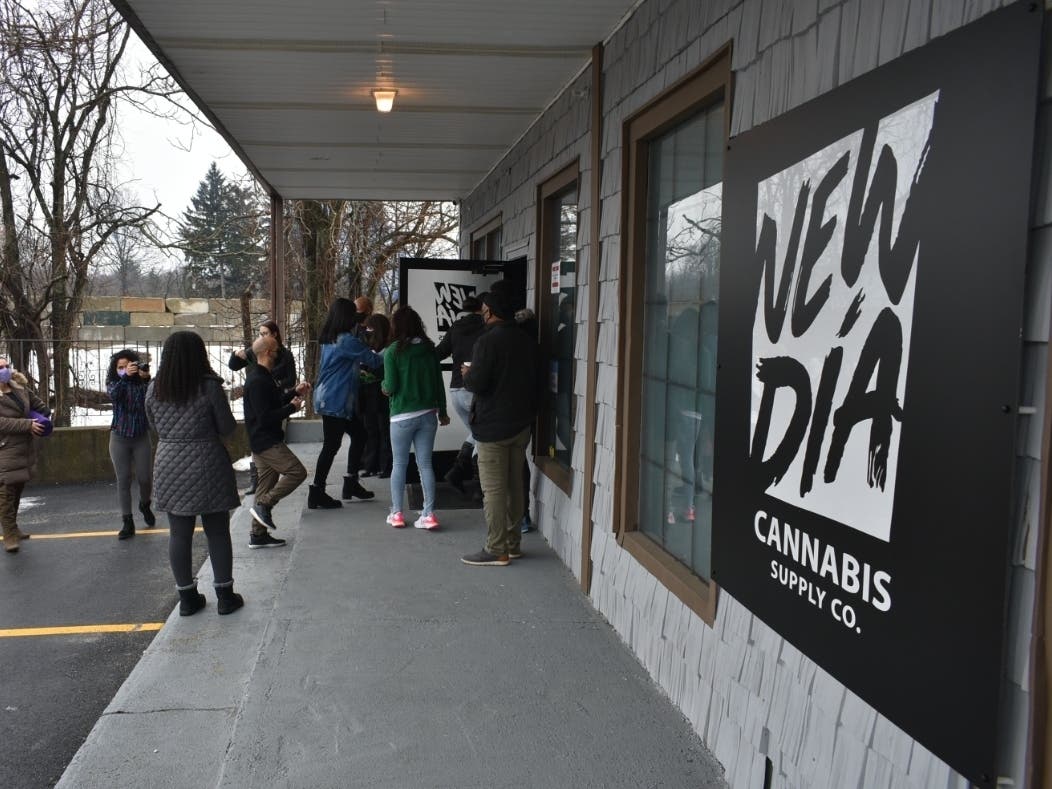 The New Día cannabis store along Cambridge Street on opening day in March. 
