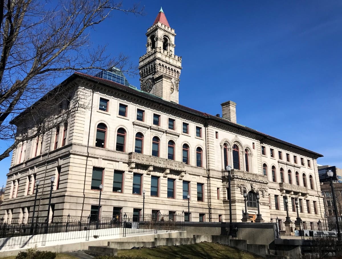 Worcester City Manager Ed Augustus will step down at the end of May, he announced on March 22.