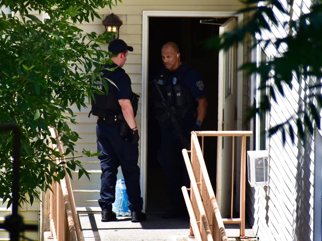 https://patch.com/img/cdn20/users/22906546/20220727/013717/styles/patch_image/public/worcester-hostage-3___27132749330.jpg