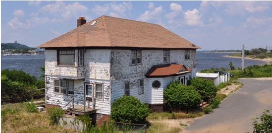 https://patch.com/img/cdn20/users/22906665/20161107/072547/styles/raw/public/article_images/sandlass_house-new-1478521481-6278.jpg