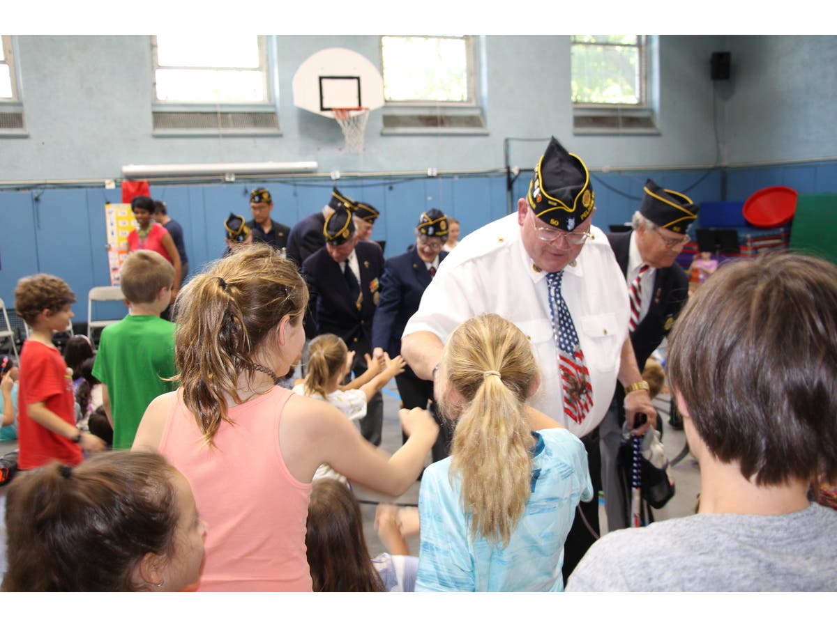 Colonial Students Partner With American Legion Post 50 To Replace U.S