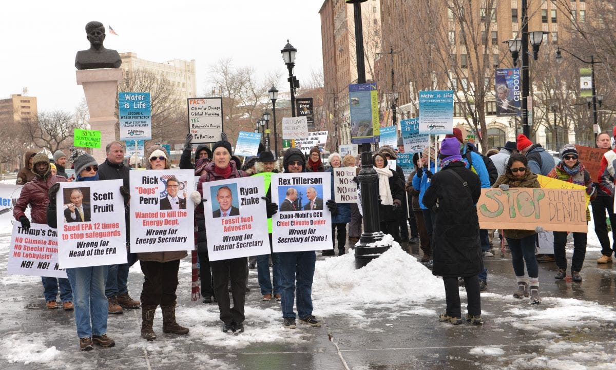 News small post card thumbnail