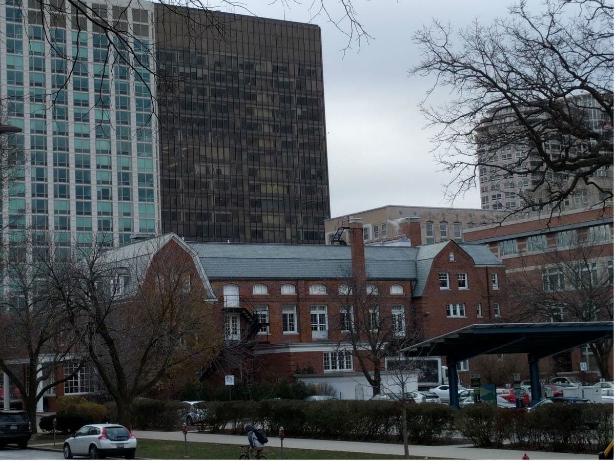 Aldermen voted down a proposed office building on a city-owned parking lot across from the Evanston Public Library.