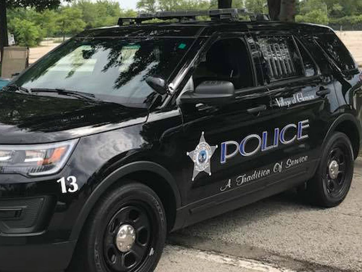 Arrests on a 2002 DUI warrant, a man banned from a salon and an IRS scam on the Glenview police blotter for March 21–27.